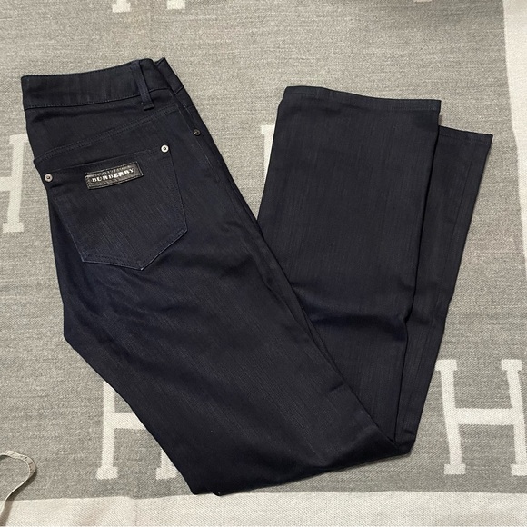 💖 Burberry London Blangdon Flare Leg Jeans - Picture 3 of 8
